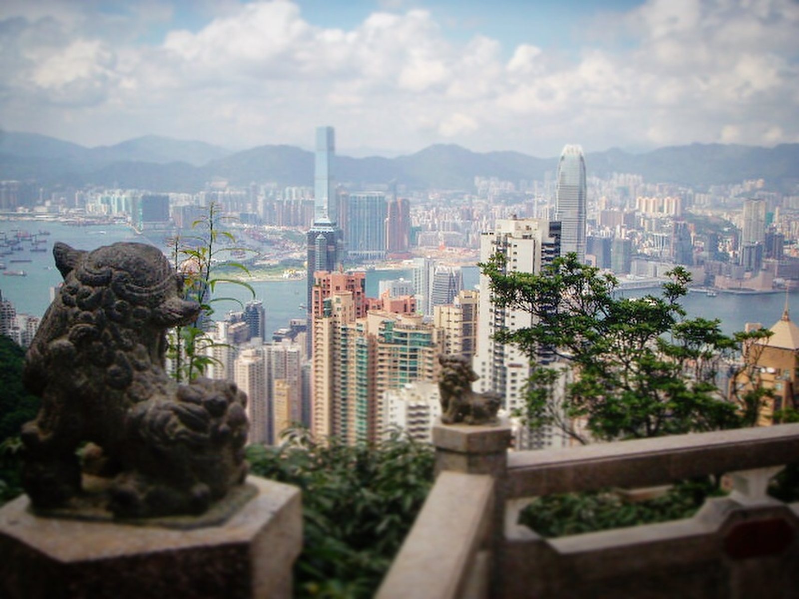City Upon the Sea: Hong Kong 