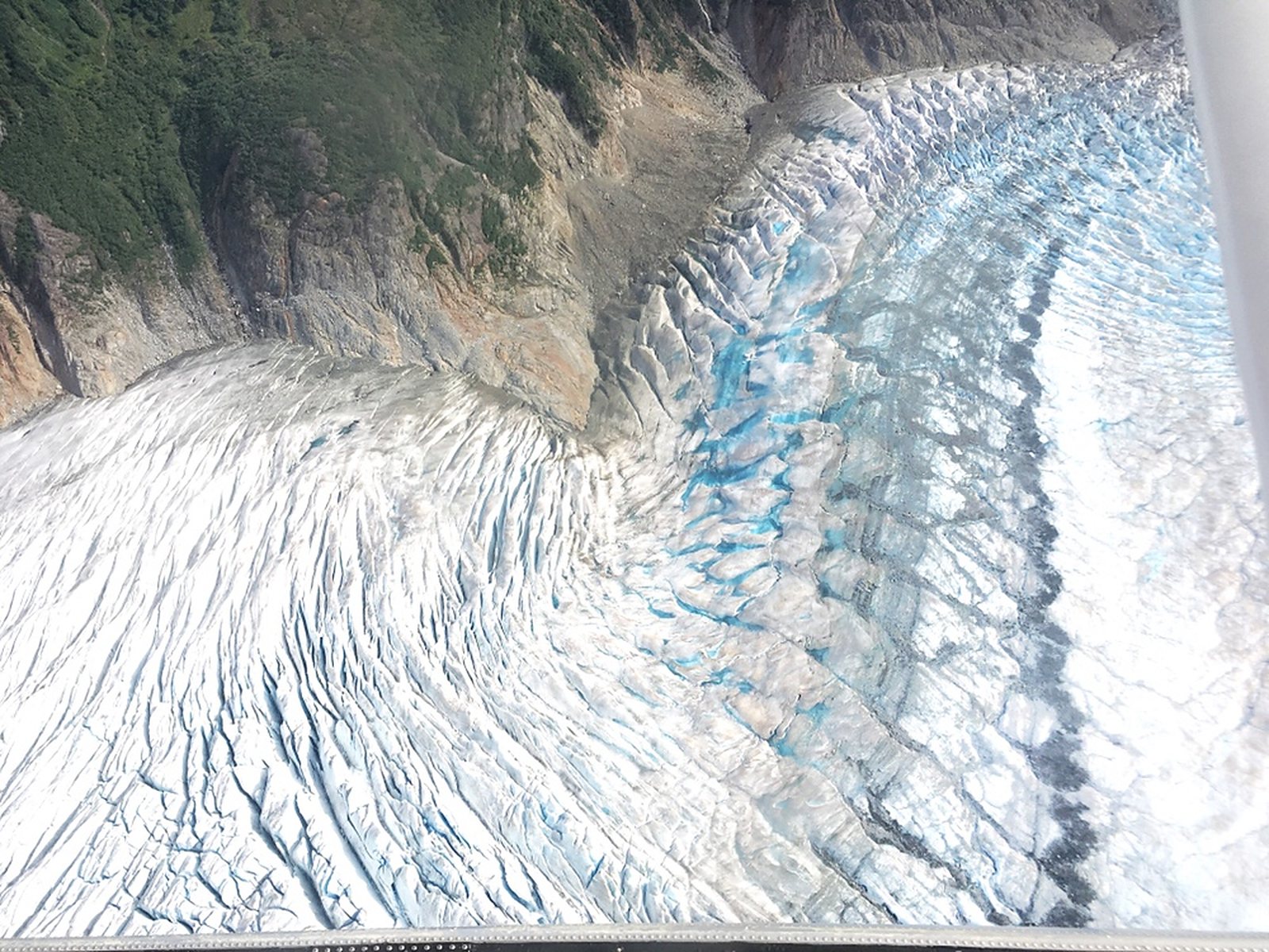 A Beginner's Guide to Alaska: America's Last Frontier, photo 2