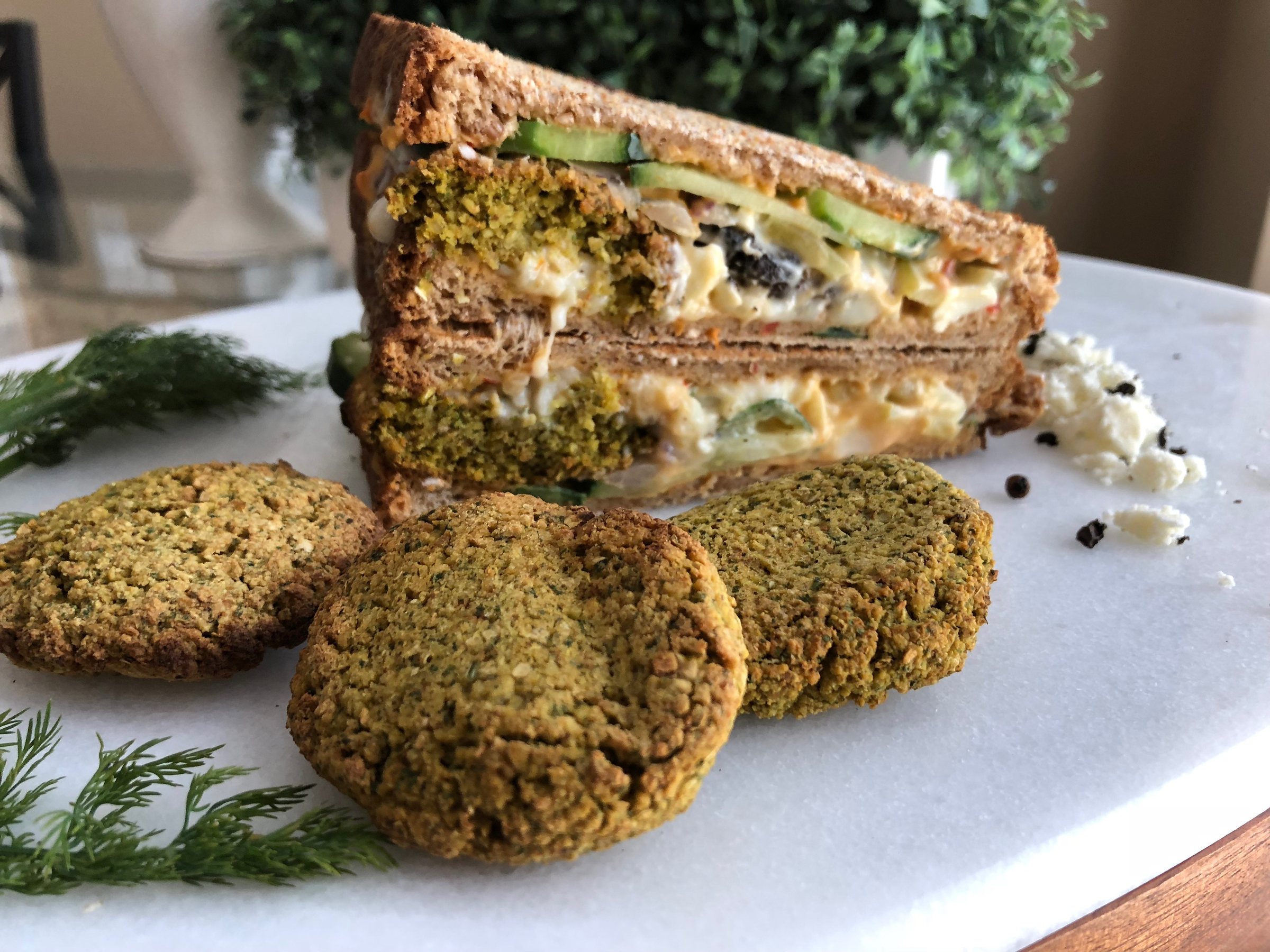 Simple Air-Fried Falafel Sandwich in Just 30 Minutes