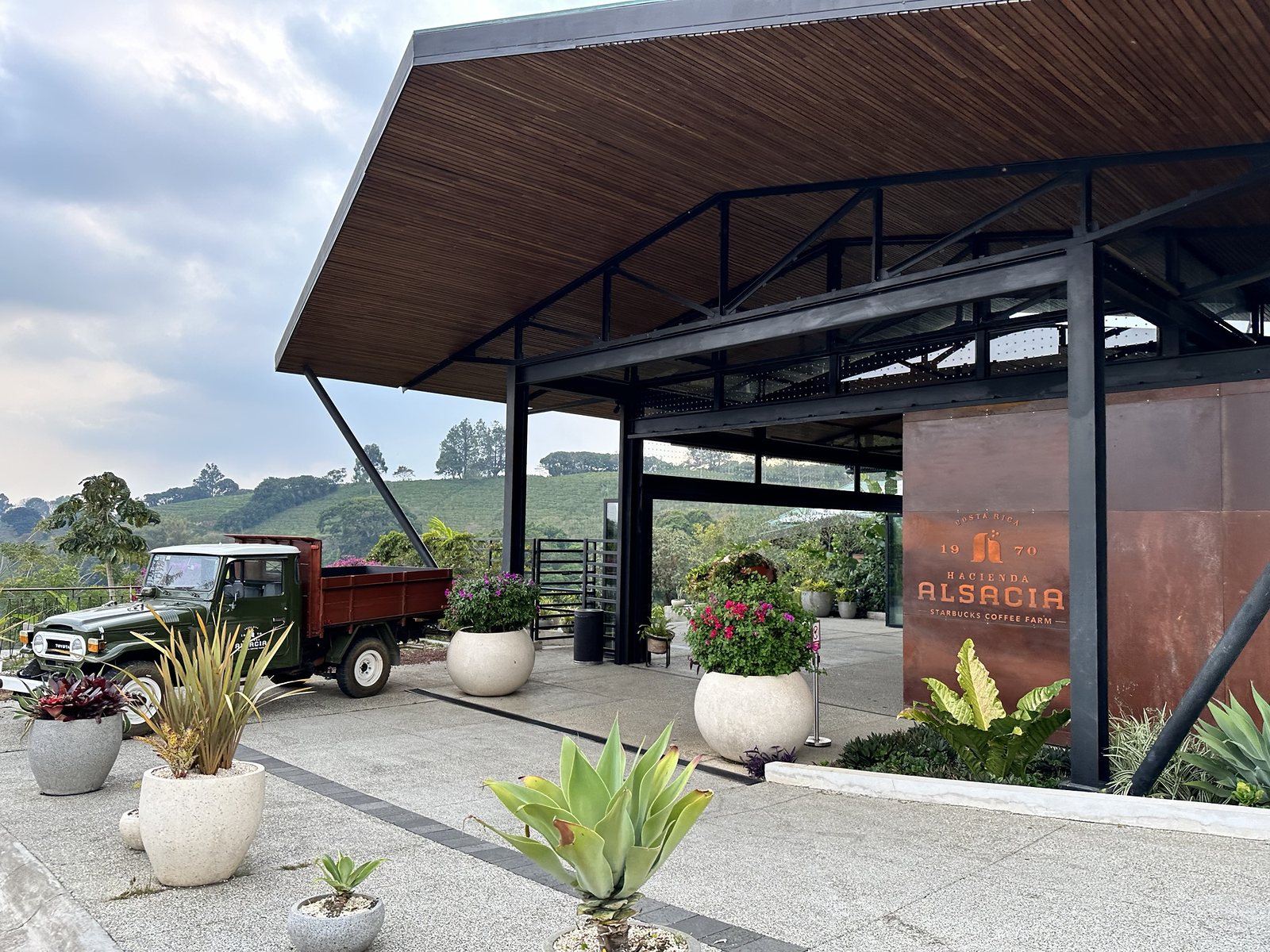 Outside the Starbucks Hacienda in Alajuela