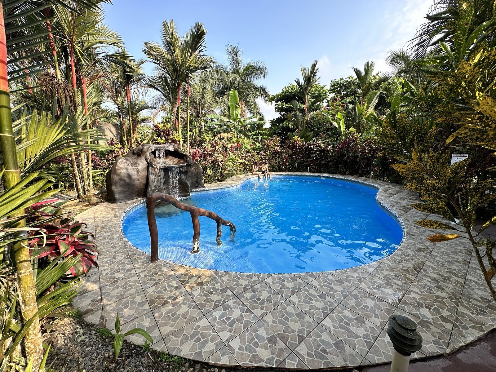 Pool at the Aunty Arenal Lodge – where the kids spend the afternoon of the second day.