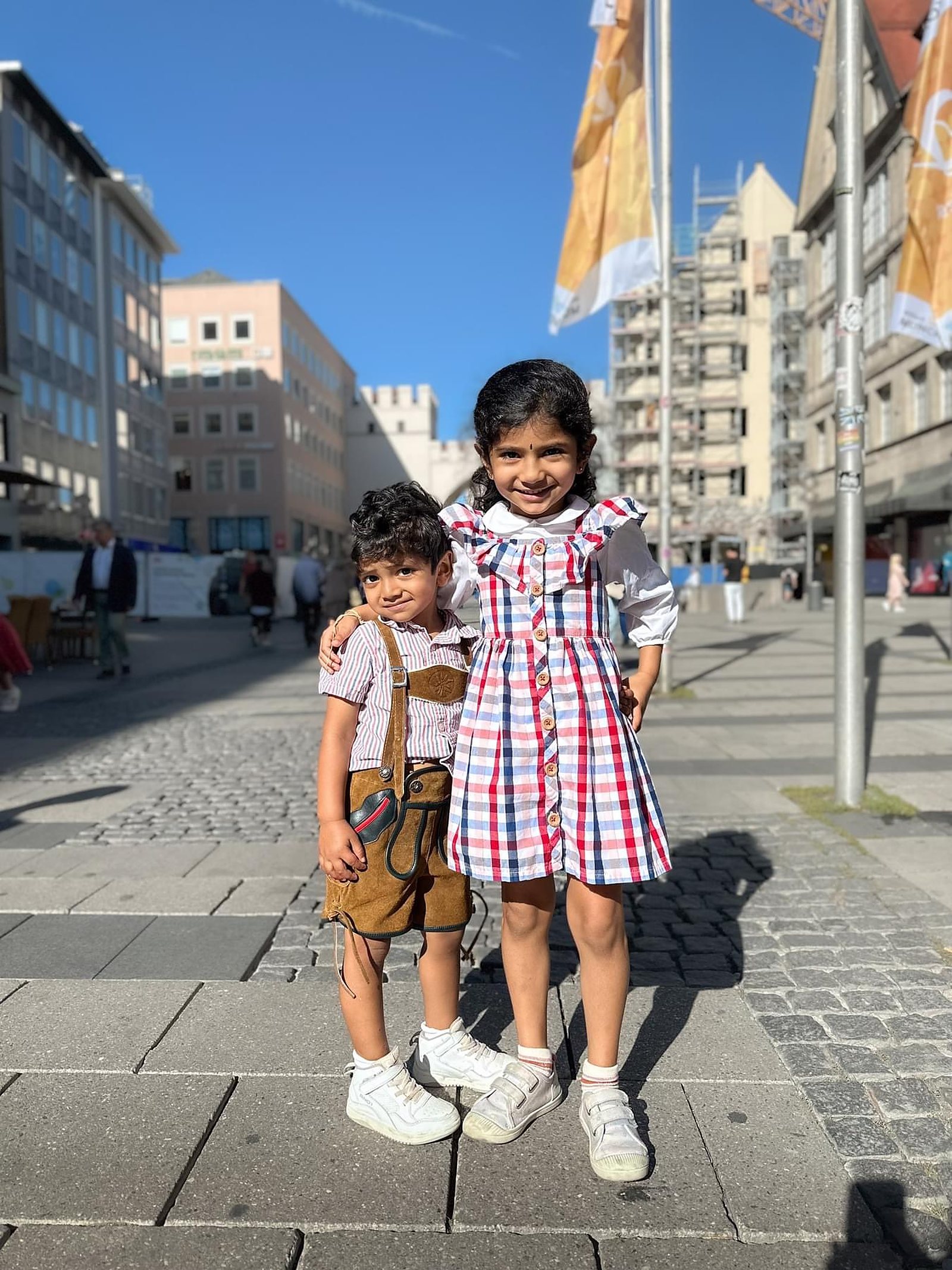 kids in bavarian outfits munich oktoberfest munchen oktoberfest 